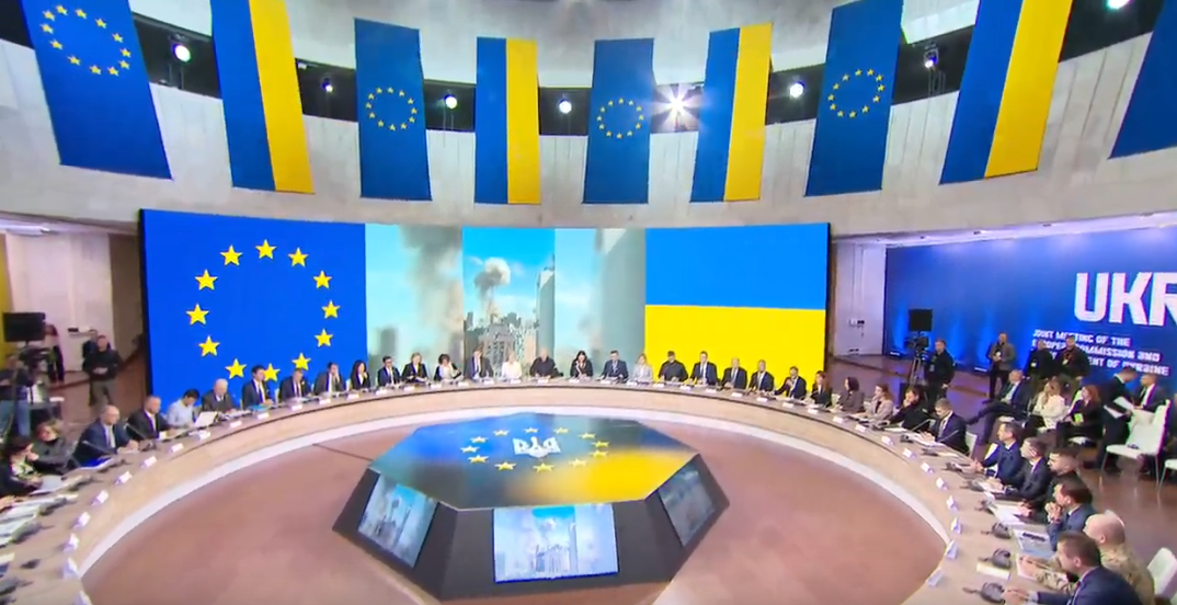 Україна відкрила перший кластер переговорів з ЄС: що це означає і коли буде членство Україна відкрила перший кластер переговорів з ЄС: що це означає і коли буде членство